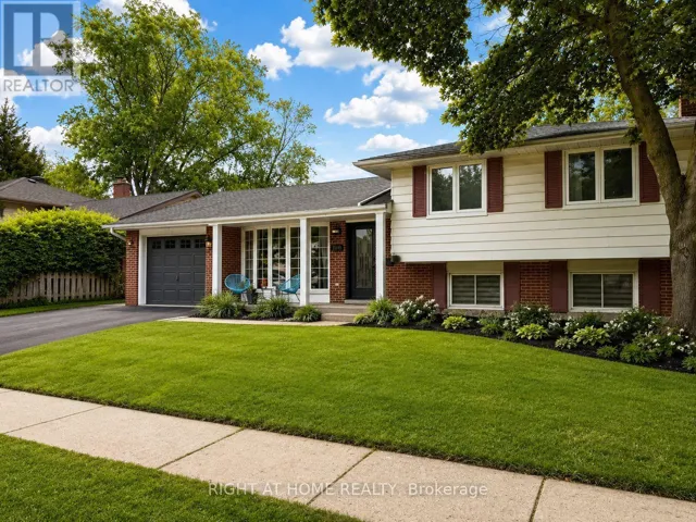 4440 COSBURN CRESCENT, Burlington (Shoreacres), Ontario L7L1S5