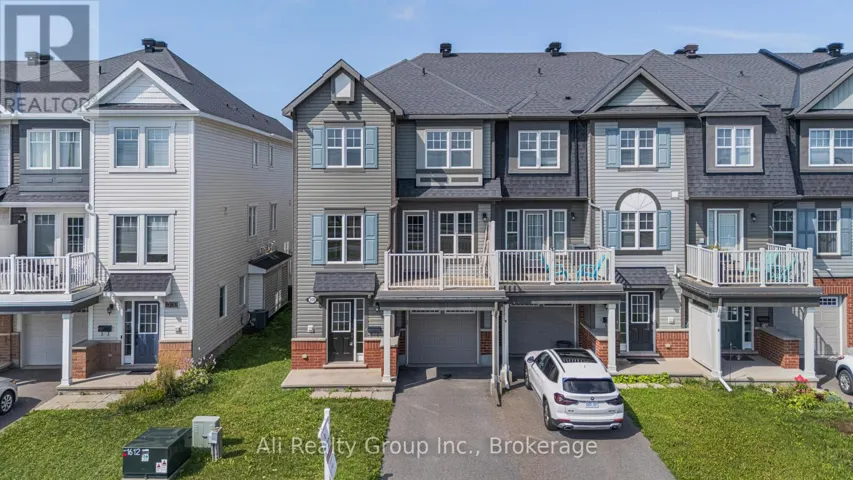359 SWEETFERN CRESCENT, Ottawa, Ontario K4A1A5