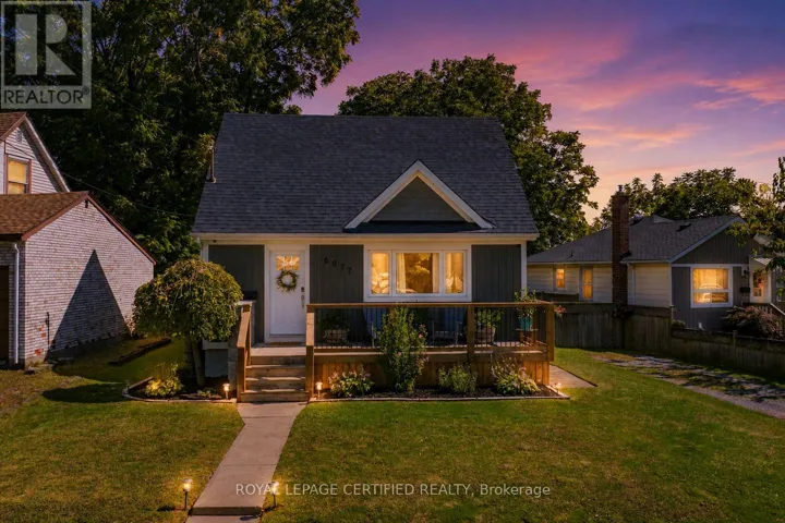 6077 COLLINS DRIVE, Niagara Falls (Arad/Fallsview), Ontario L2G2S3