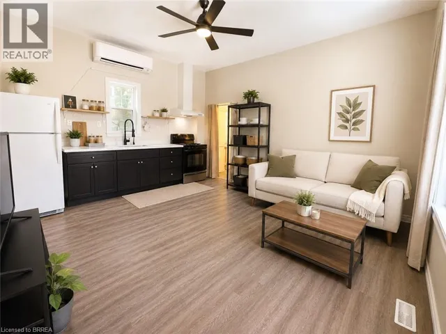 92 ALFRED Street Unit# 2, Brantford, Ontario N3S5G2