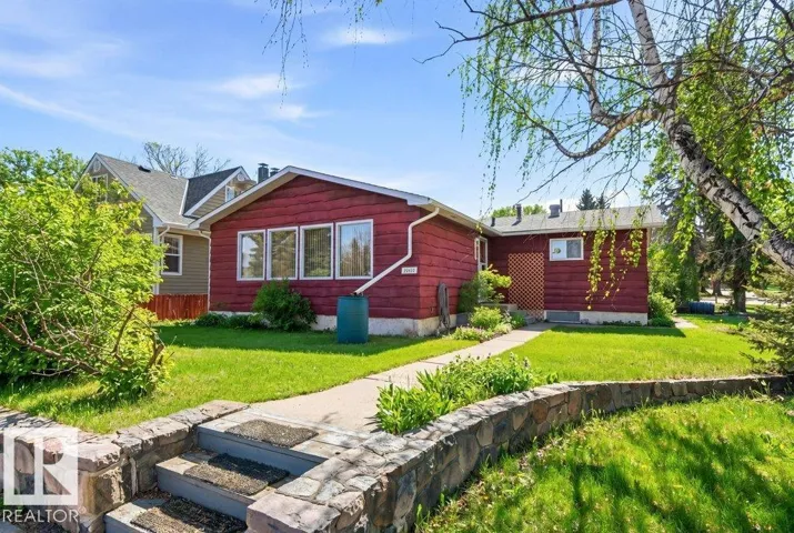 10459 66 AV NW, Edmonton, Alberta T6H1X2