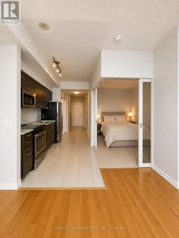 1601 - 832 BAY STREET, Toronto (Bay Street Corridor), Ontario M5S1Z6