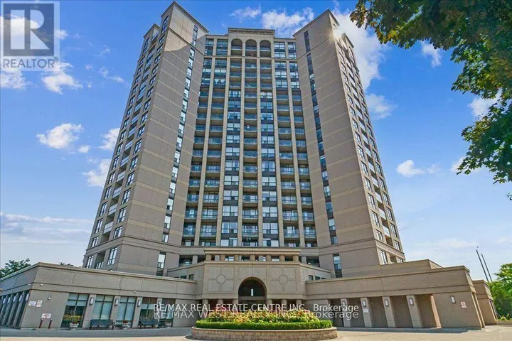 TH#111 - 220 FORUM DRIVE, Mississauga (Hurontario), Ontario L4Z4K1