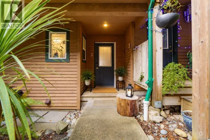 2 1553 Larch Rd, Ucluelet, British Columbia V0R3A0