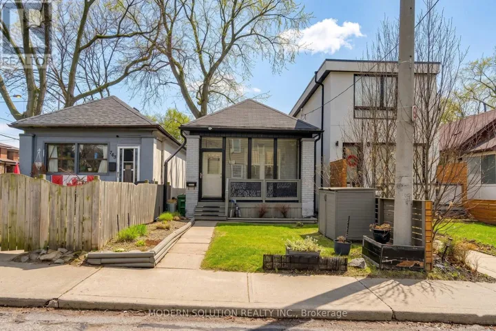 741 MILVERTON BOULEVARD, Toronto (Woodbine-Lumsden), Ontario M4C1Y3