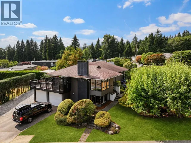 3883 DELBROOK AVENUE, North Vancouver, British Columbia V7N3Z7
