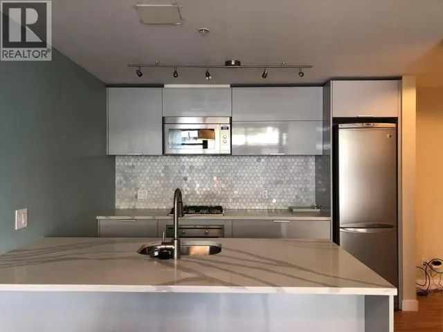 14F 128 W CORDOVA STREET, Vancouver, British Columbia V6B0E6