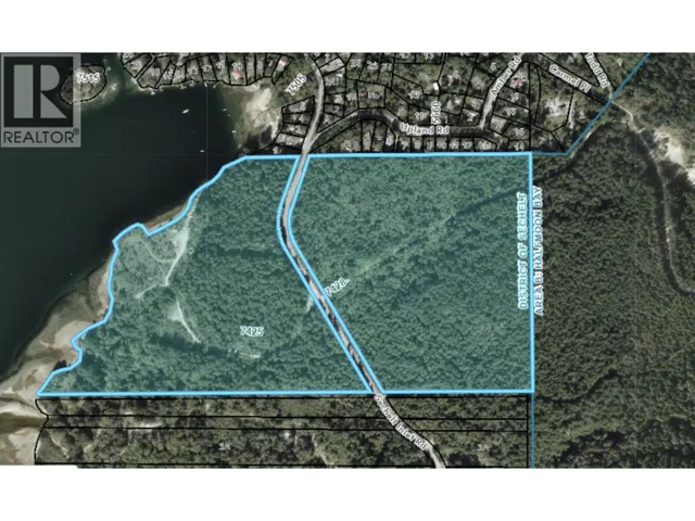 7425 SECHELT INLET ROAD, Sechelt, British Columbia V7Z0C7