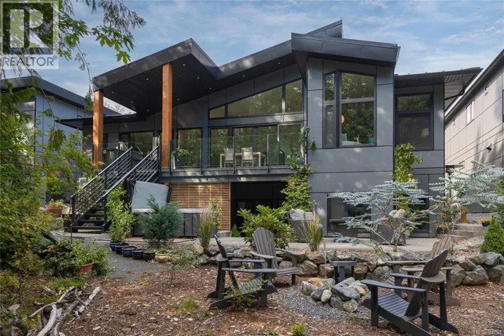 613 Medalist Ave, Colwood, British Columbia V9C0R7