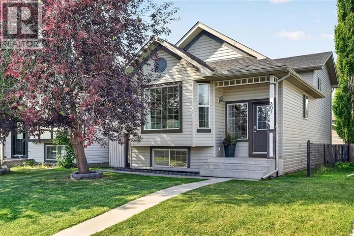 307 Covehaven View NE, Calgary, Alberta T3K5S4