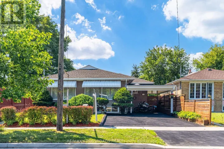 49 CLEMENTINE SQUARE, Toronto (Woburn), Ontario M1G2V9