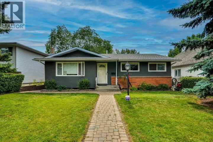 5748 Dalmead Crescent NW, Calgary, Alberta T2A1E6