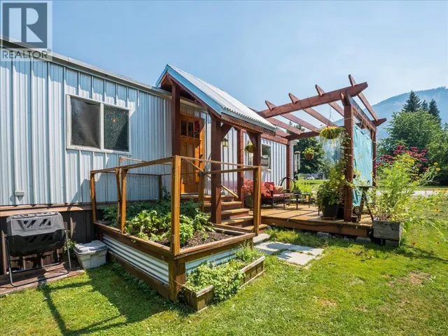 2917 GEORAMA Road Unit# 18, Nelson, British Columbia V1L6Y7