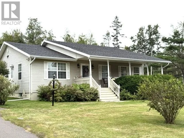 22 Parkview Lane, Stanhope, Prince Edward Island C0A1P0