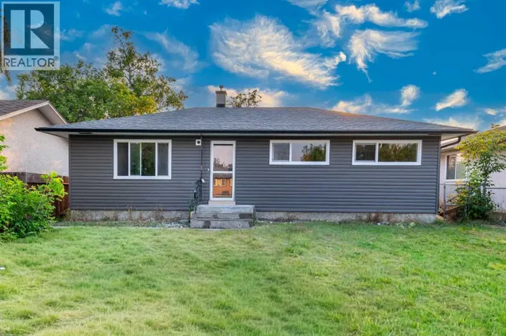 2231 40 Street SE, Calgary, Alberta T2B1B8