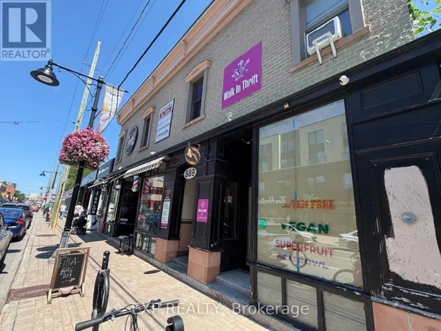 B - 889 BANK STREET, Ottawa, Ontario K1S3W4