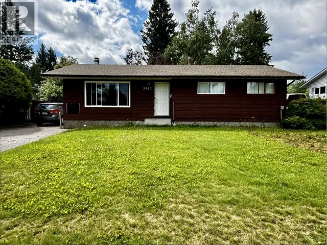 2963 PINEWOOD AVENUE, Prince George, British Columbia V2N1J1