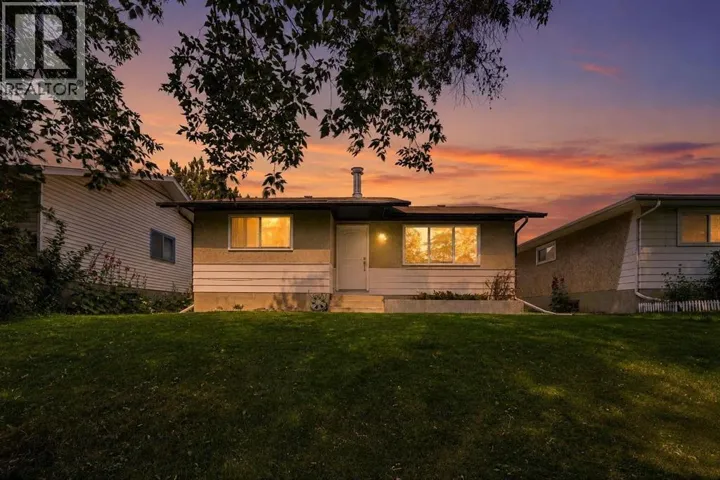 3257 32A Avenue SE, Calgary, Alberta T2B0J6