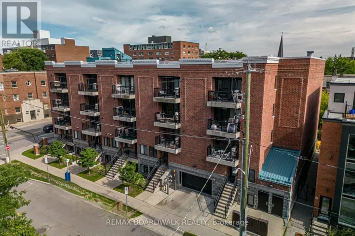 132 DALY AVENUE, Ottawa, Ontario K1N0B2