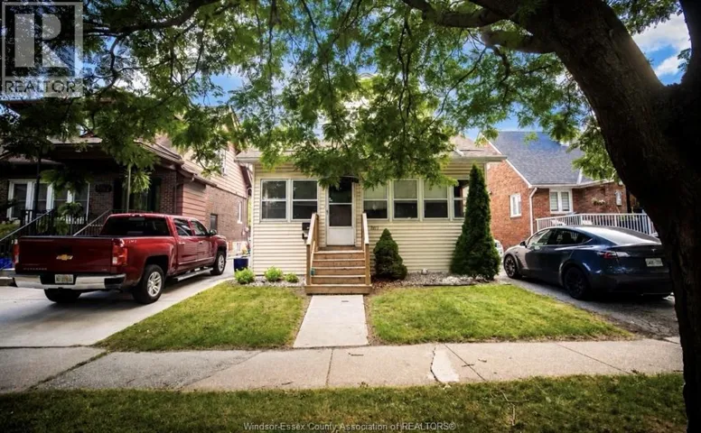 2177 Dougall Unit# Upper, Windsor, Ontario N8X1S5