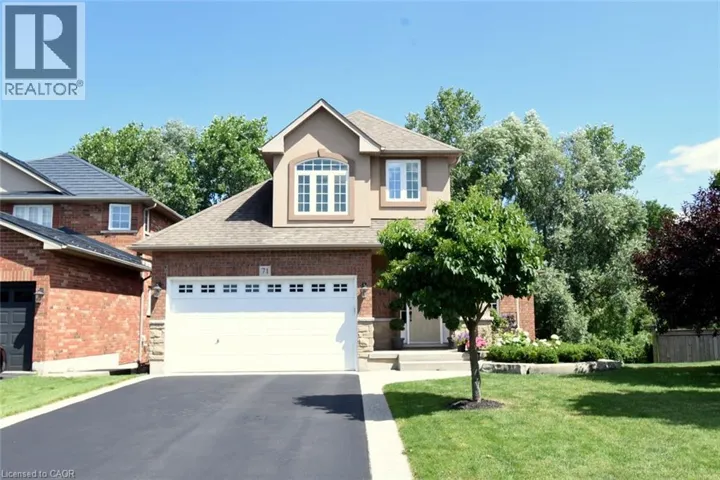 71 NAOMI Court, Ancaster, Ontario L9G5E4