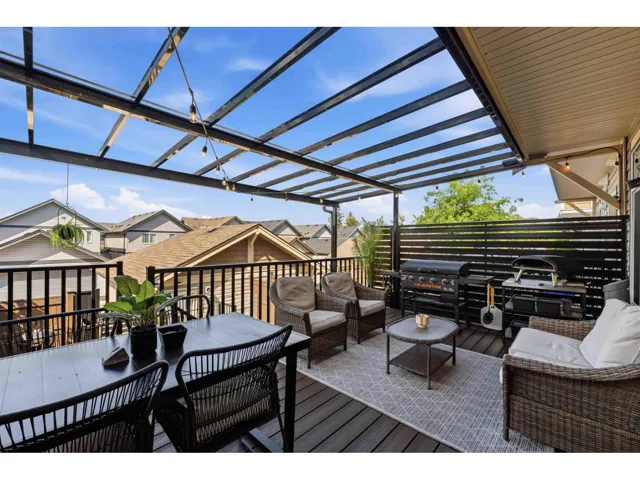 20363 82 AVENUE, Langley, British Columbia V2Y0S3