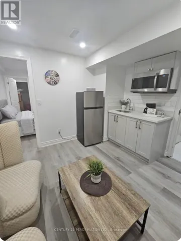 1 - 54 BAYCLIFFE DRIVE, Whitby (Williamsburg), Ontario L1P0B2