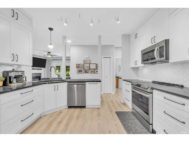 1 21579 88B AVENUE, Langley, British Columbia V1M2X4