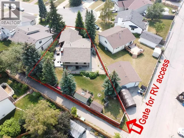 127 Ranchridge Court NW, Calgary, Alberta T3G1W4