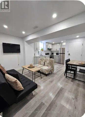 2 - 54 BAYCLIFFE DRIVE, Whitby (Williamsburg), Ontario L1P0B2