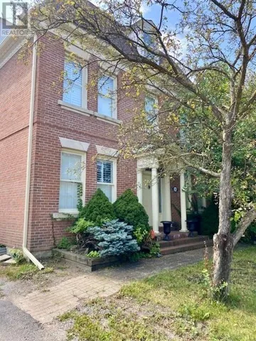 141 REGENT STREET, Richmond Hill (Mill Pond), Ontario L4C9P1