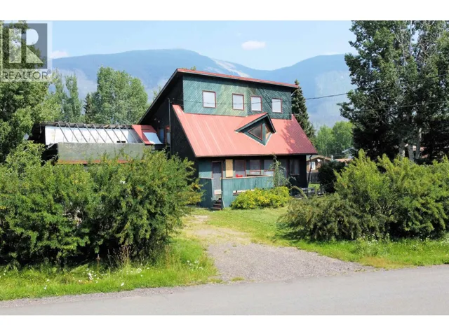 795 DOMINION STREET, McBride - Town, British Columbia V0J2E0