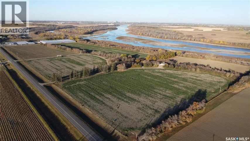 310 Valley ROAD, South Saskatchewan River, Saskatchewan S7K3J6