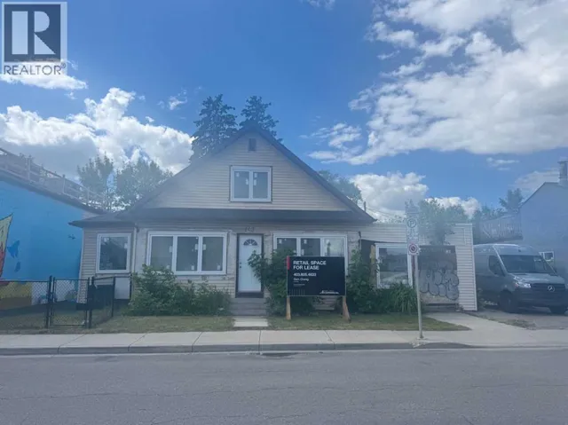 1507 Centre B Street NW, Calgary, Alberta T2M2R5