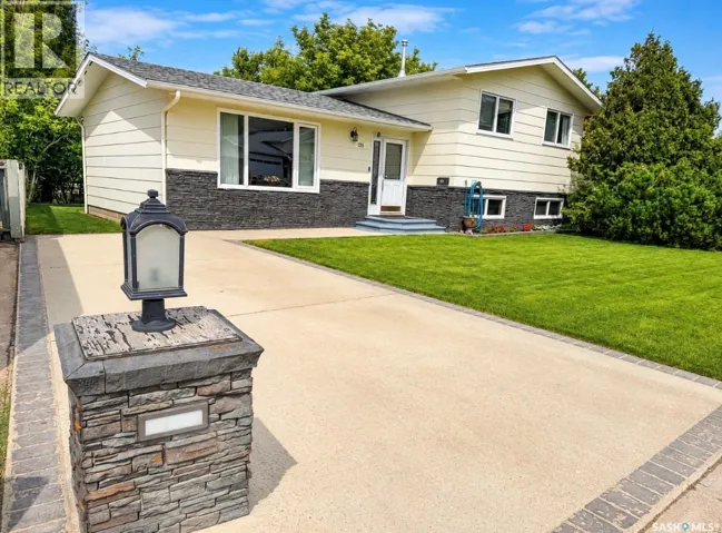 325 Aspen DRIVE, Swift Current, Saskatchewan S9H3Z8