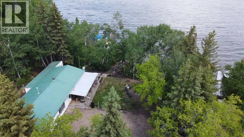 SK, 701 Rae Street in Makwa, Loon Lake, Saskatchewan S0M1N0