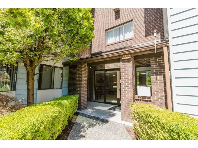 228 2279 MCCALLUM ROAD, Abbotsford, British Columbia V2S6J1