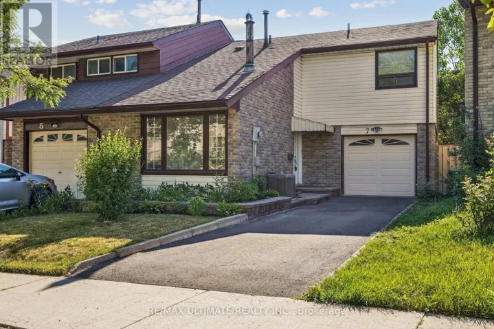 7 PUMFREY CRESCENT, Toronto (Mount Olive-Silverstone-Jamestown), Ontario M9V4L5