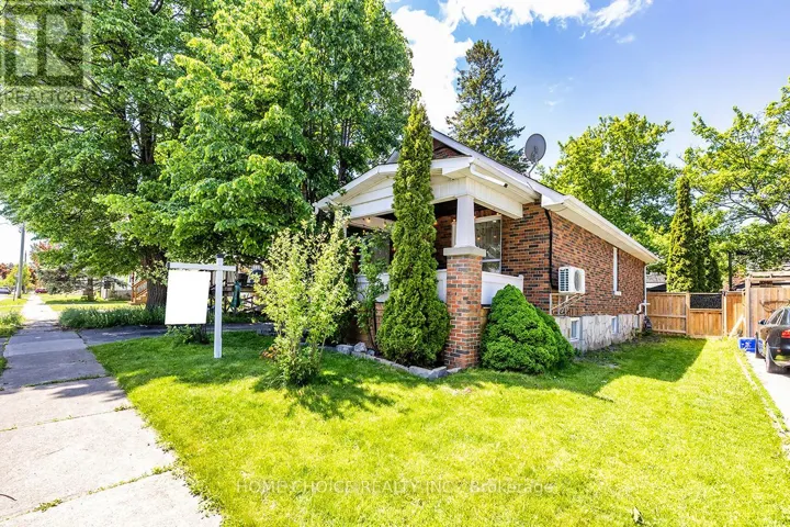 140 GLADSTONE AVENUE, Oshawa (McLaughlin), Ontario L1J4E7