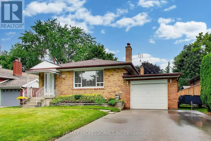 24 BEAVERBROOK AVENUE, Toronto (Princess-Rosethorn), Ontario M9B2M9