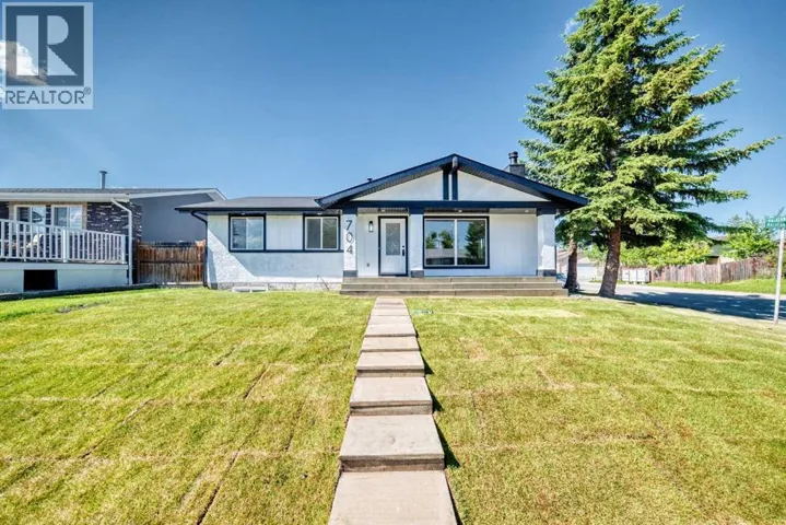 704 Malvern Drive NE, Calgary, Alberta T2A6B7