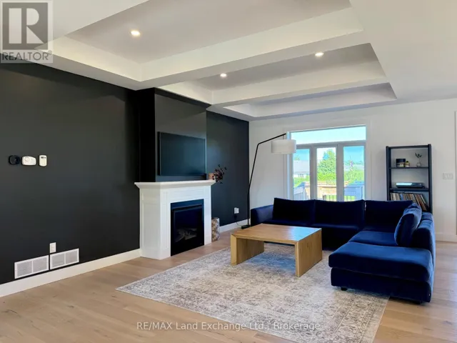 780