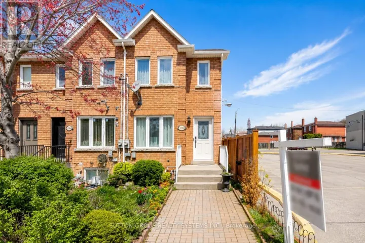 2138 EGLINTON AVENUE W, Toronto (Briar Hill-Belgravia), Ontario M6E2K8