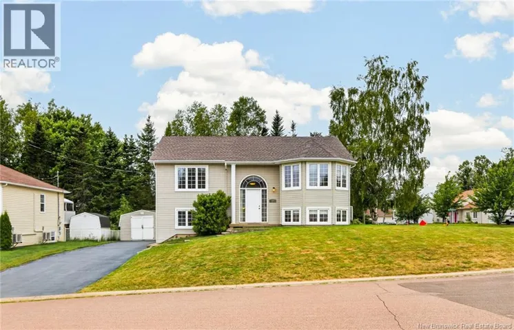 11 Marin Street, Dieppe, New Brunswick E1A7V8