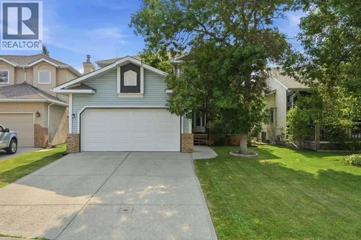 161 Douglasbank Way SE, Calgary, Alberta T2Z1V7