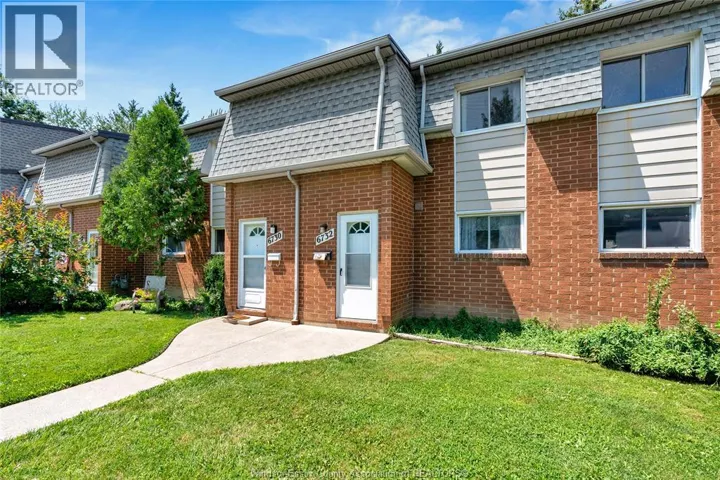 6732 Roseville Garden DRIVE, Windsor, Ontario N8T1J2