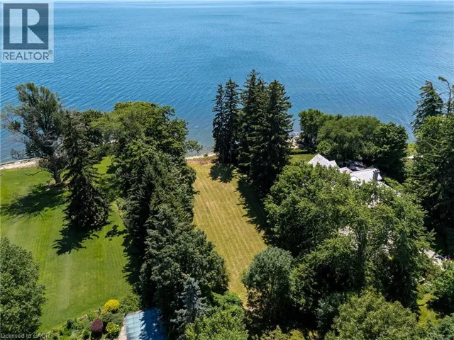2288 CHANCERY Lane W, Oakville, Ontario L6J6A3