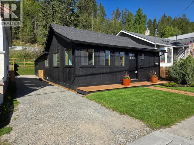 565 WALLINGER Avenue, Kimberley, British Columbia V1A1Z8