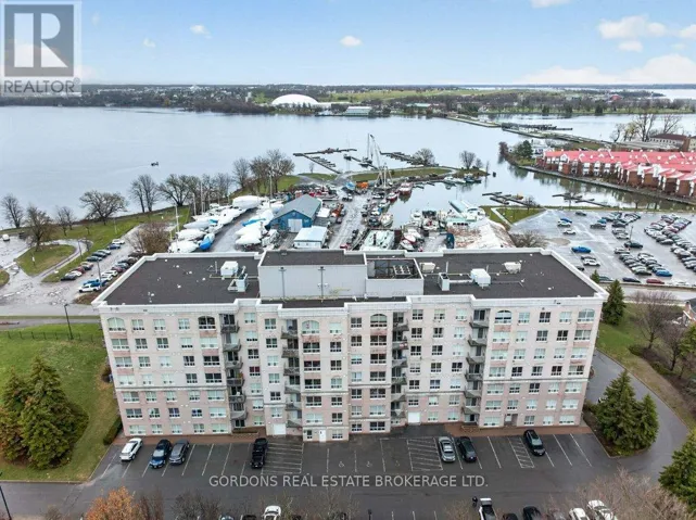 401 - 350 WELLINGTON STREET, Kingston (East of Sir John A. Blvd), Ontario K7K7J7