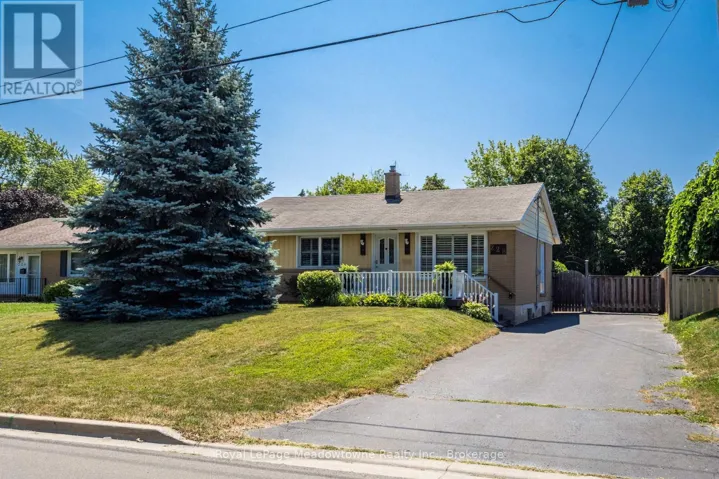 228 BELL STREET, Milton (OM Old Milton), Ontario L9T2A9